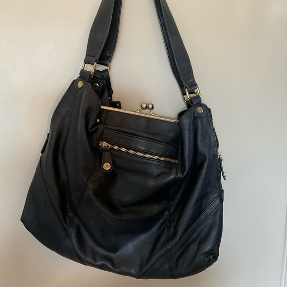 Emma Fox Black Leather Handbag with Gold Hardware - Picture 5 of 12